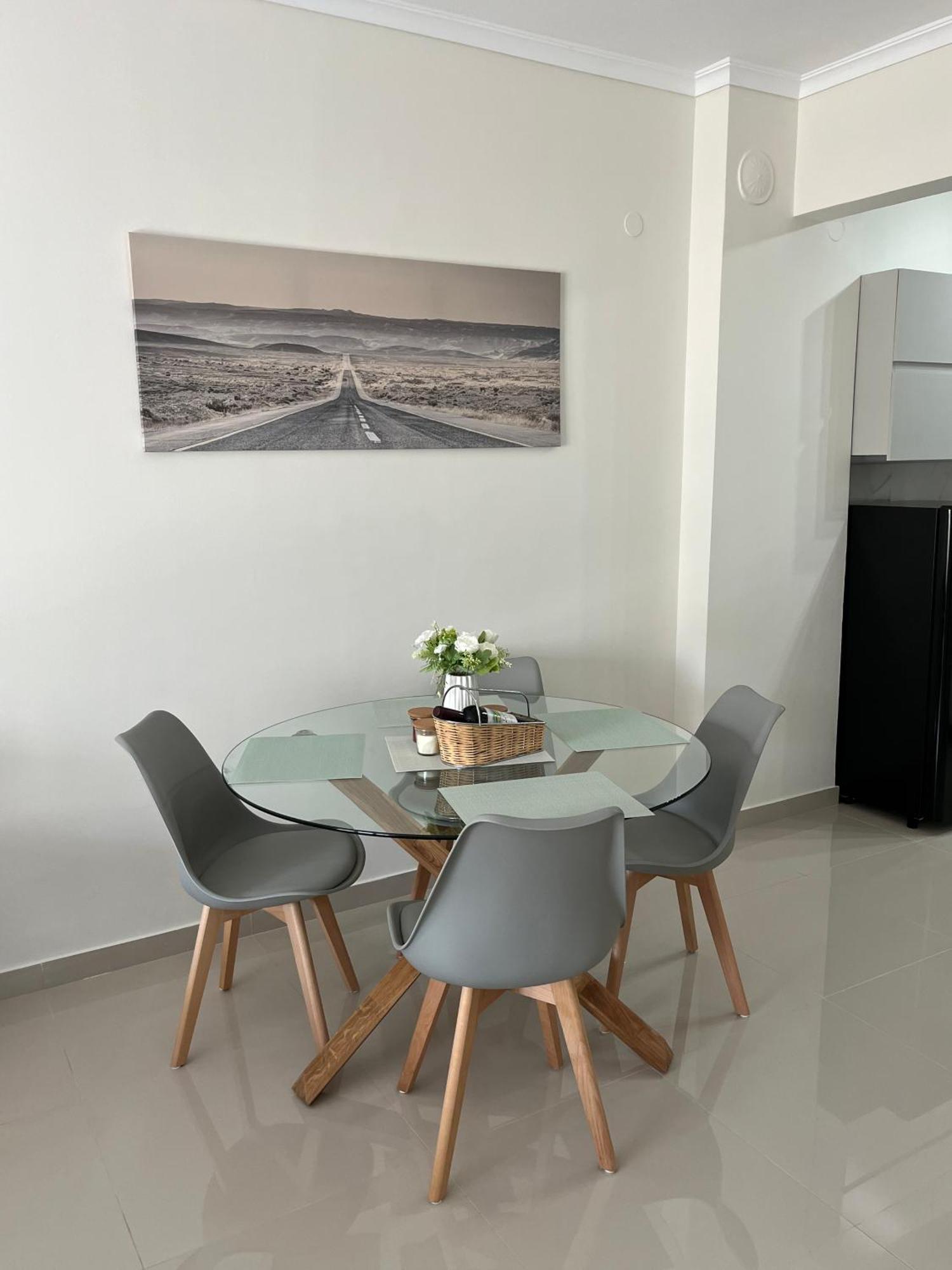 Irene Beach Front Luxury Suite Peraía 외부 사진